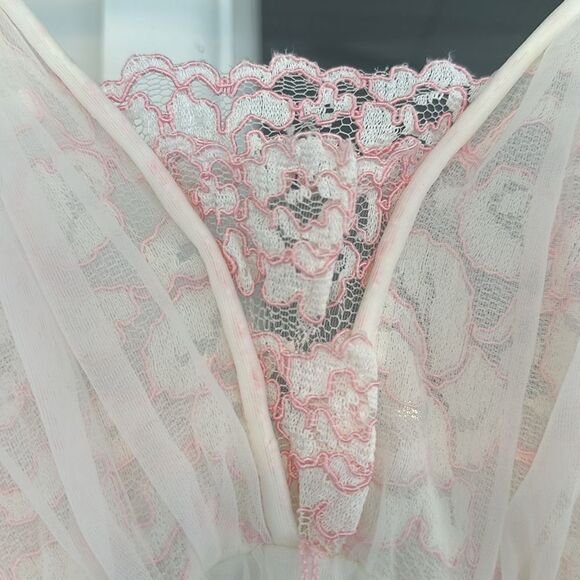 Vintage Mr Jac Nylon Lace Nightgown - Picture 4 of 10